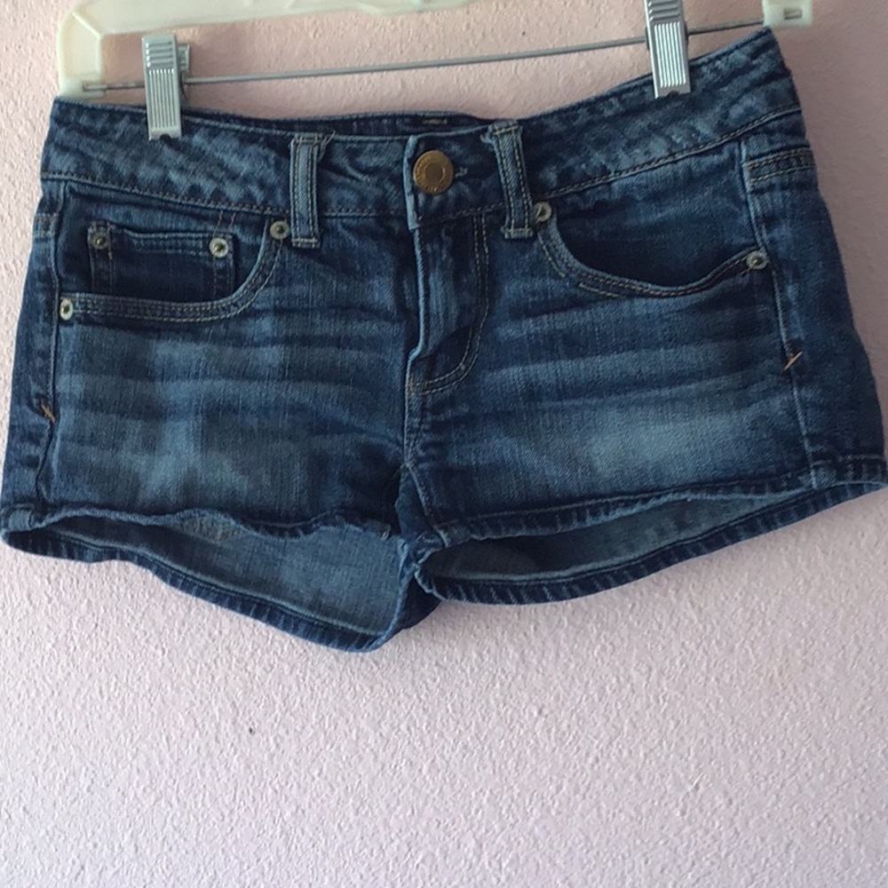 American Eagle stretch shorts size 0 length 8”